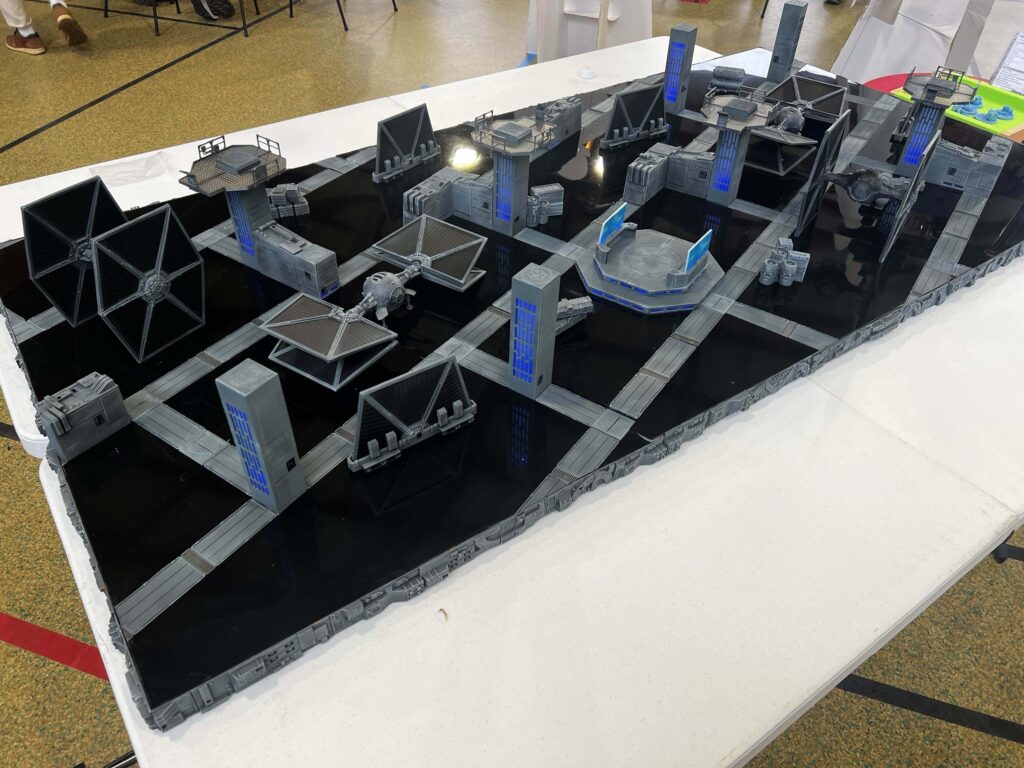 Table de la finale du Championnat de France 2025 de Star Wars Legion, décors STL de Milesdavy
